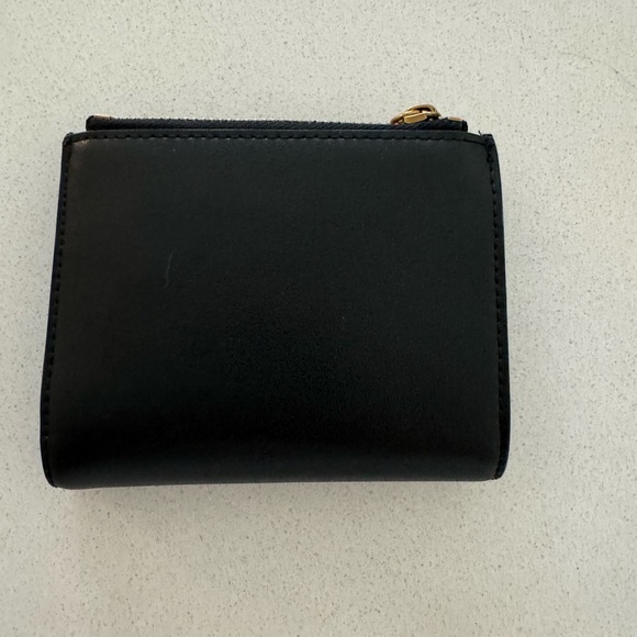 Brand new. Bought in Singapore - Picture 5 of 5